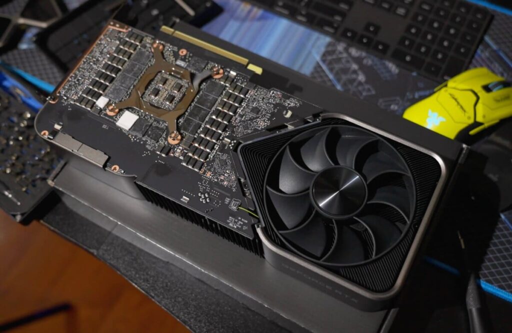 What are the risks of selling a used GPU online?